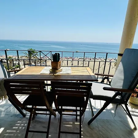 Pepe Vista Al Mar Apartment Estepona